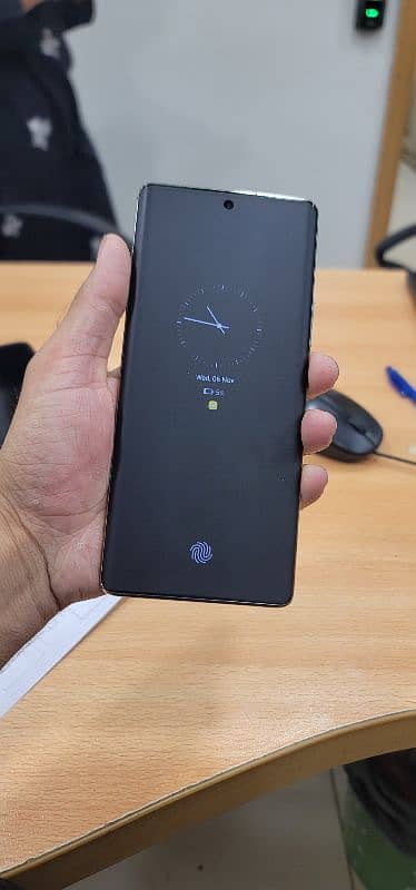 infinix note 40 pro 12/256 3