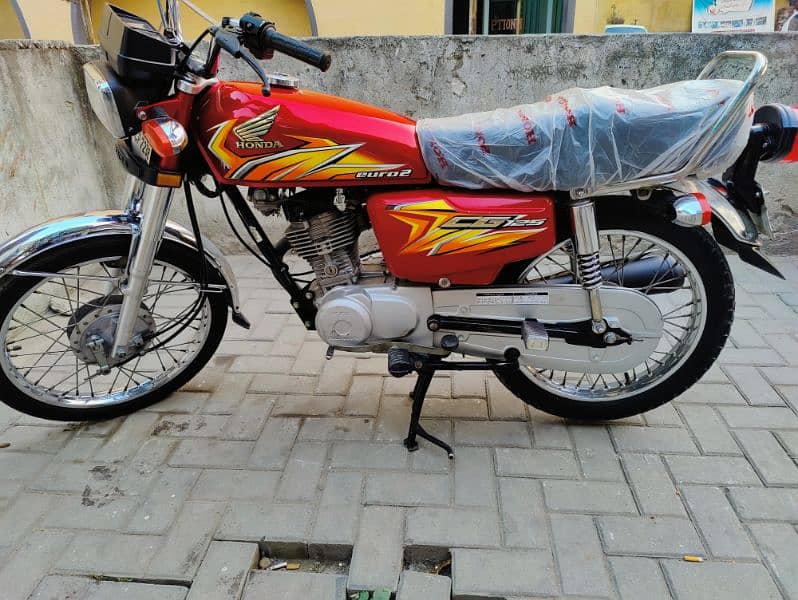 Excellent condition Honda CG 125 6