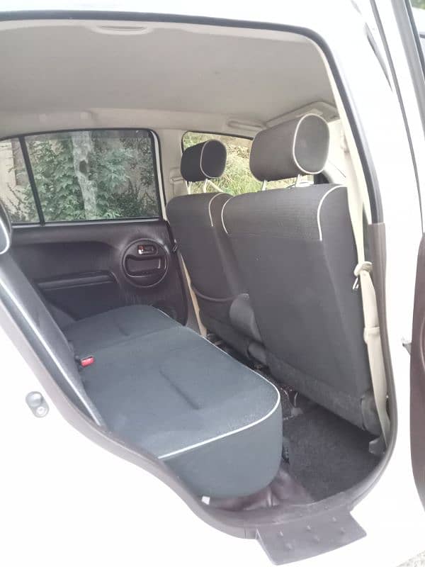 Toyota Passo 2015 full option genuine condition 3