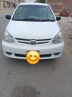 Toyota Platz 2004