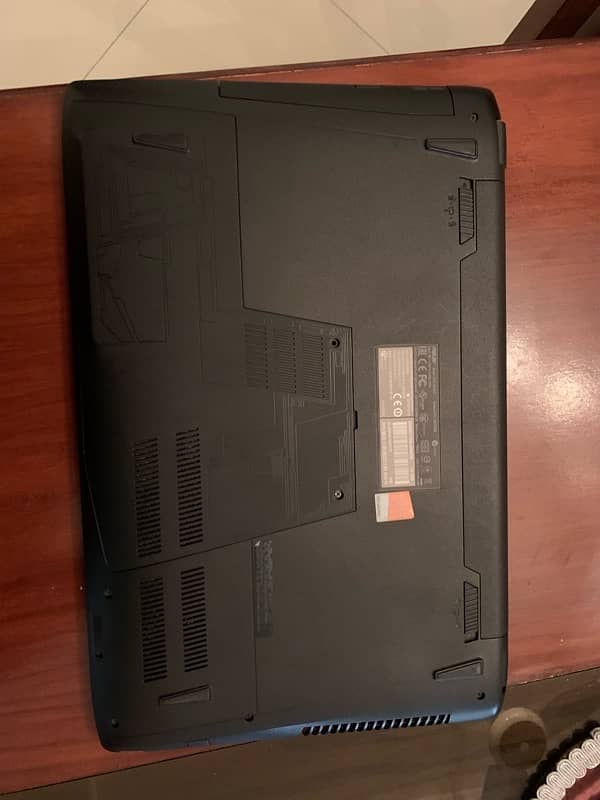 Asus laptop ( 2015 model ) 2