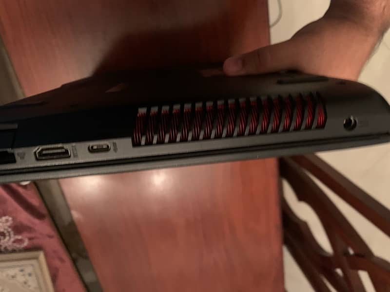 Asus laptop ( 2015 model ) 3