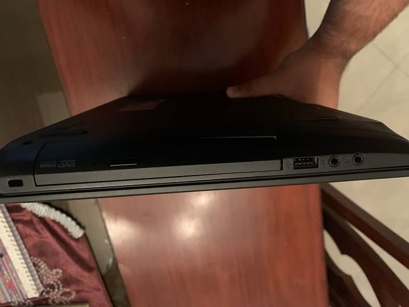 Asus laptop ( 2015 model ) 4