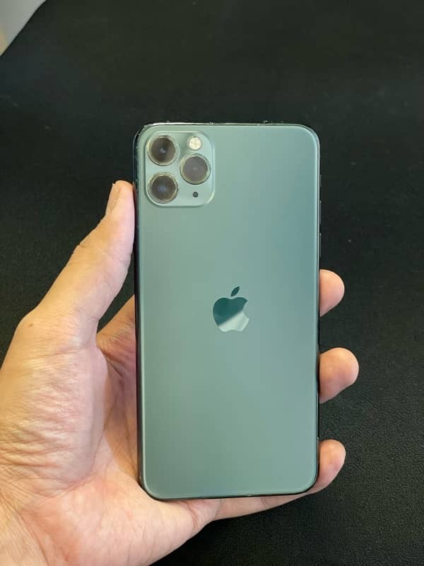 iphone 11 pro max 64 GB PTA Approved factory unlocked 2