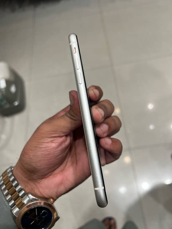 iPhone 11 pta approved 4