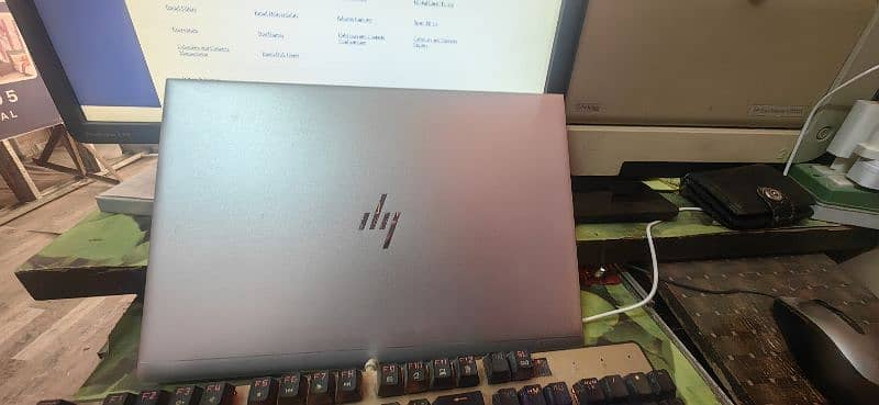 hp new logo i5 8th gen 3