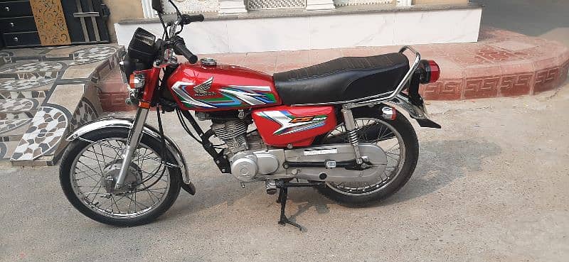 HONDA CG 125 2023 APRIL (URGENT SALE) 1