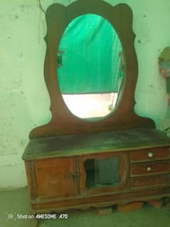 Dressing table