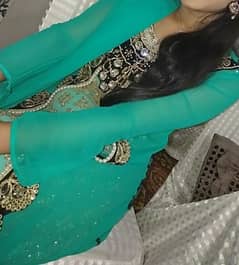 party wear dress 1 time used h condition ok h khud dekh k len