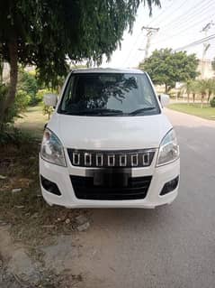 Rent a Car/Pick and drop Wagnor /Lahore Gulberg