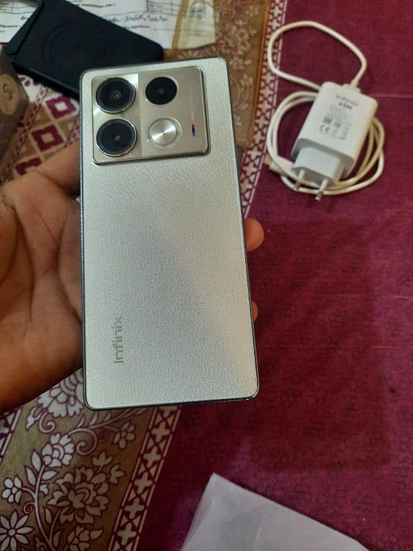 infinix note 40 5