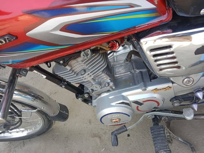 Honda 125 22 Model 23 shape 3