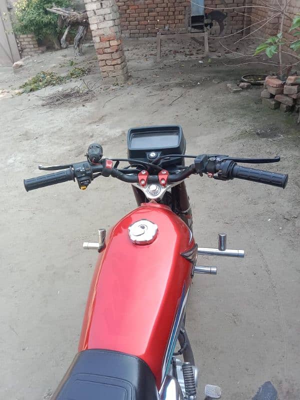 Honda 125 22 Model 23 shape 5