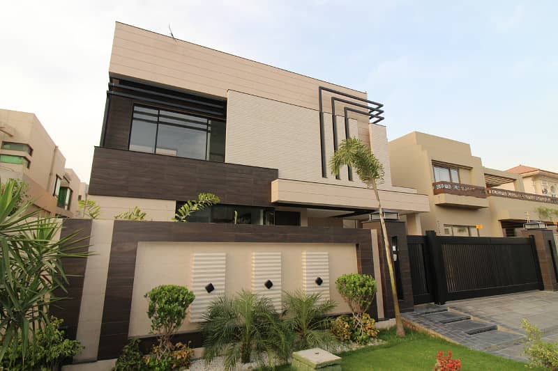 10 MARLA LIKE A BRAND NEW MODERN DESIGN HOUSE FOR RENT IN DHA PHASE 5 TOP LOCATION 0