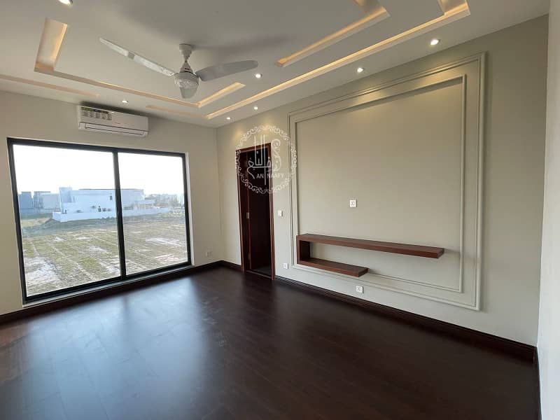 10 MARLA LIKE A BRAND NEW MODERN DESIGN HOUSE FOR RENT IN DHA PHASE 5 TOP LOCATION 3