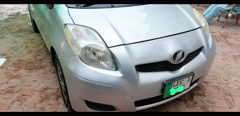 Toyota Vitz 2010 4