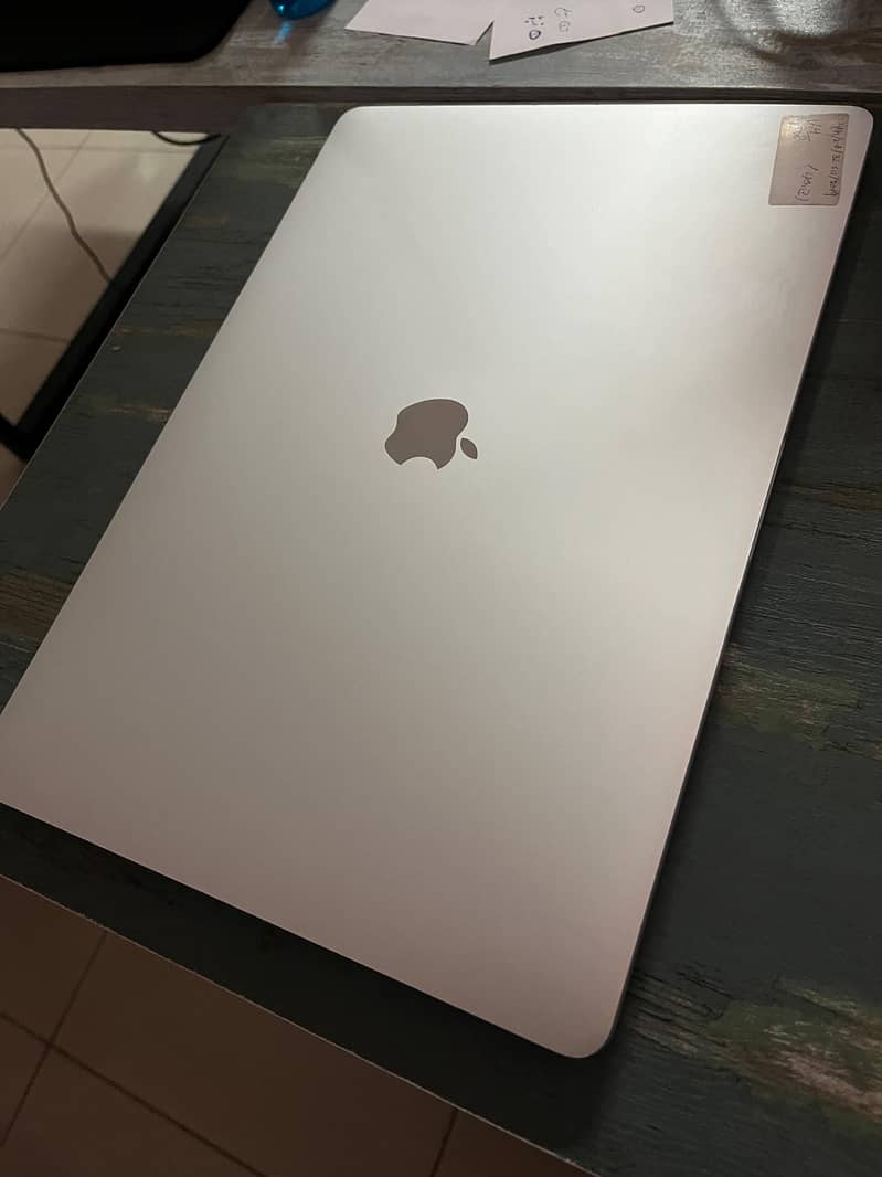 Macbook Pro 2019 16 inch | corei7 9gen | 32ram 512ssd | 2.6GHz 1