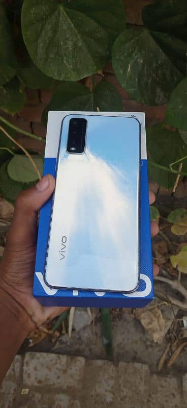 vivo y20 4/64 2