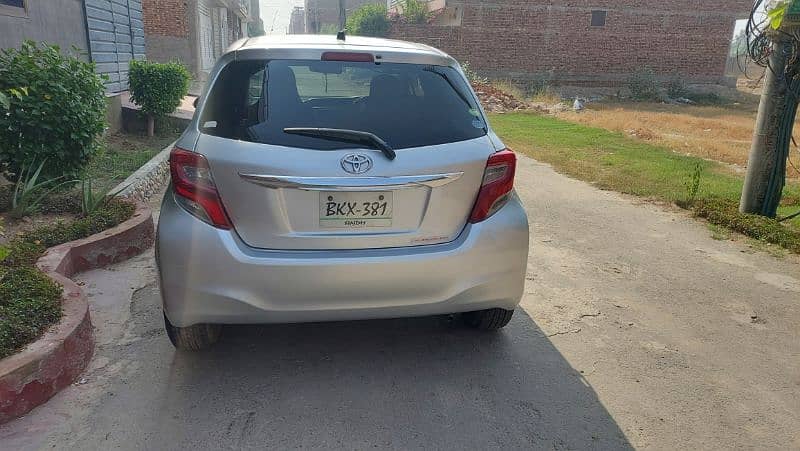 Toyota Vitz   2014/2017 1