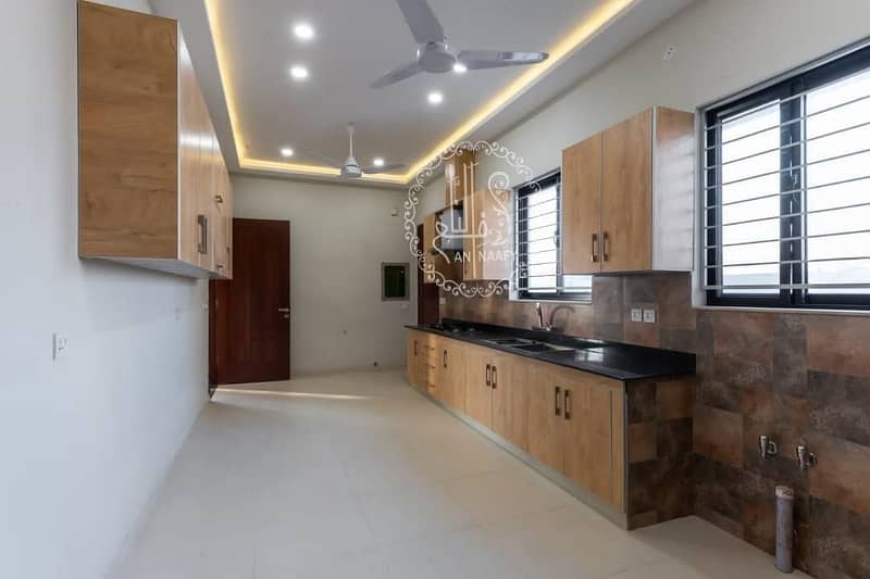 34 MARLA LIKE A BRAND NEW FUL BASEMENT LUXURY MODERN DESIGN HOUSE FOR RENT IN DHA PHASE 1 TOP LOCATION 7