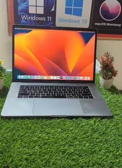 Apple MacBook Pro 2018 | 512GB SSD | 16GB RAM | Core i7 4GB Amd Card 0