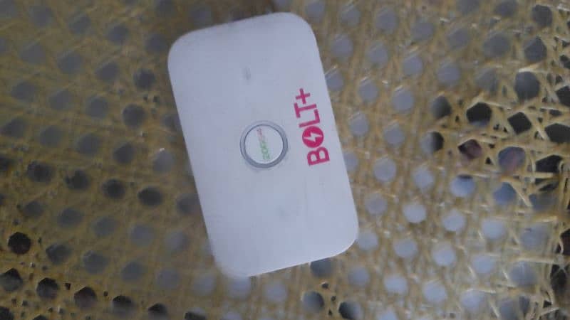 Zong bolt+ 4G Wifi device 6