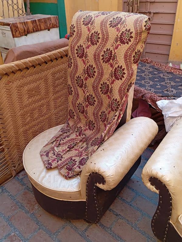 complete furniture for sale urgent 3