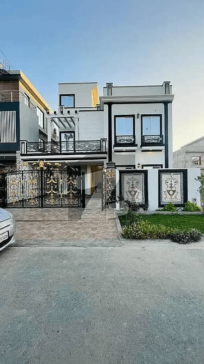 10 Marla Brand New Like House Available For Rent Gulmohar Block Bahria Town Lahore 0