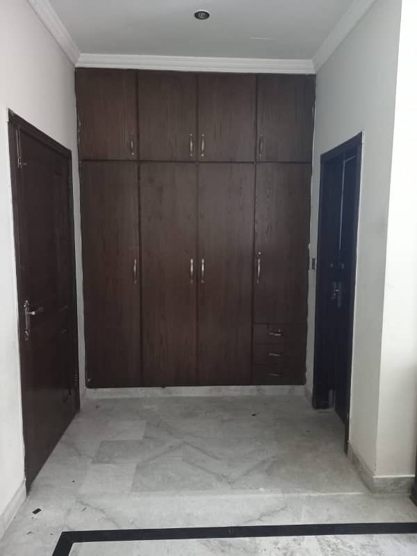 1 kanal upper portion available for rent 8