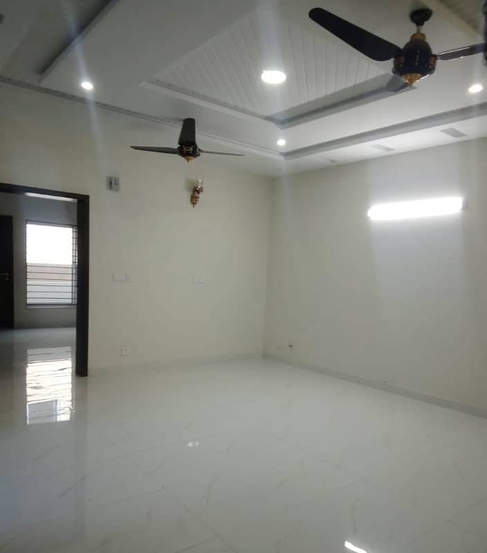 4 Marla House In G-13 For Rent 0