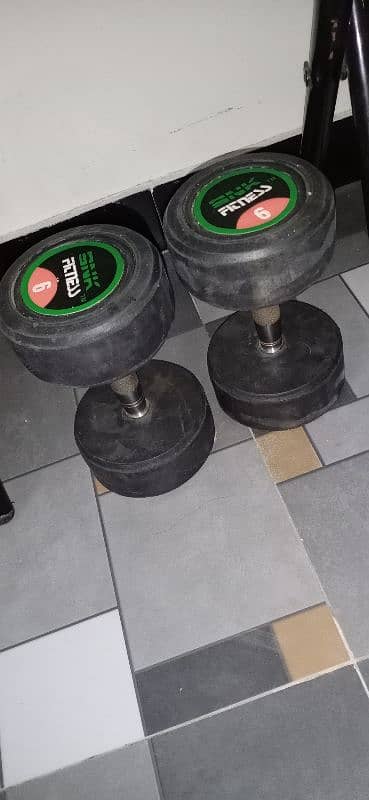 gym dumbbells 1