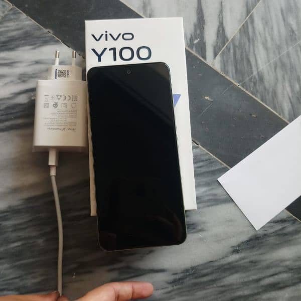 vivo y 100 for sale only open box zayda use ni ha 5