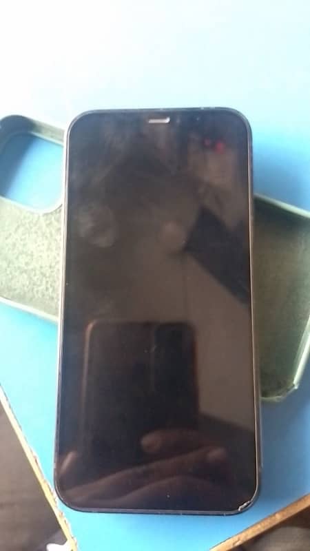 iphone 12  JV 64 Gb bettery health 84 condition 10by9.5 all okiw 3