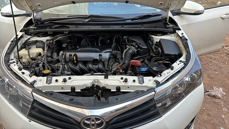 Toyota Corolla GLI 2015 automatic for sale 2