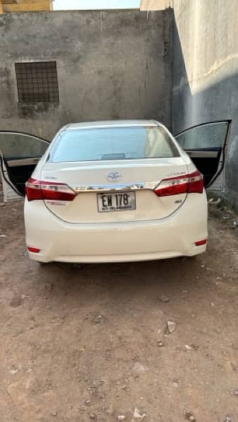 Toyota Corolla GLI 2015 automatic for sale 9