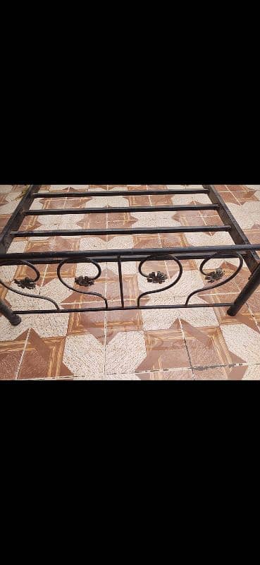 Iron bed no mattress high quality supreme 1