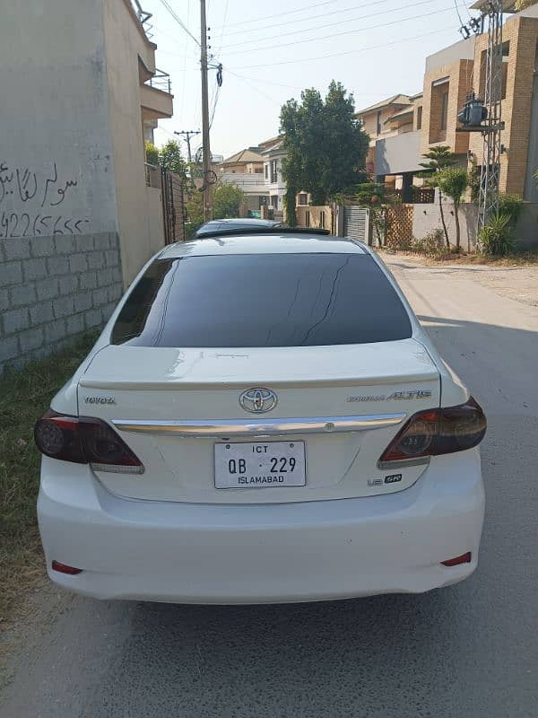 Toyota  Corola Altis Sr 2010 isd num urgent sale /exchange 03035039996 4