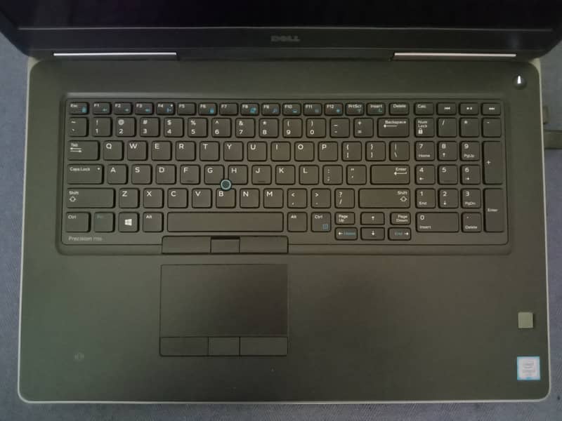 Dell Precision 7720 Core i7 9