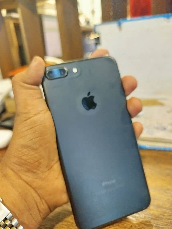 Iphone 7 plus PTA approved 4