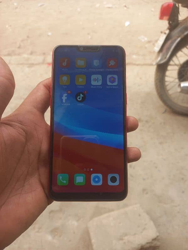 oppo a3s 10/10 mobile h koi masla nhi h 3