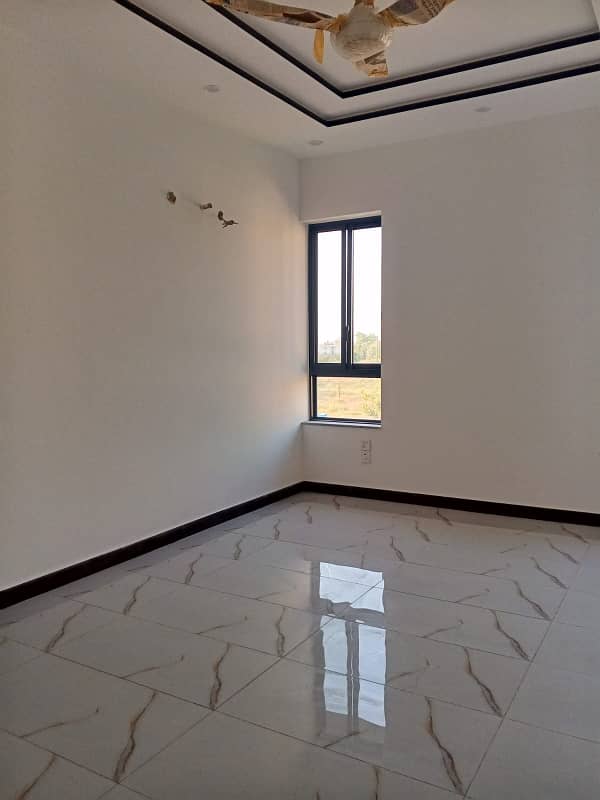 1 Kanal Brand New Upper Portion Available For Rent In DHA Phase 7 5