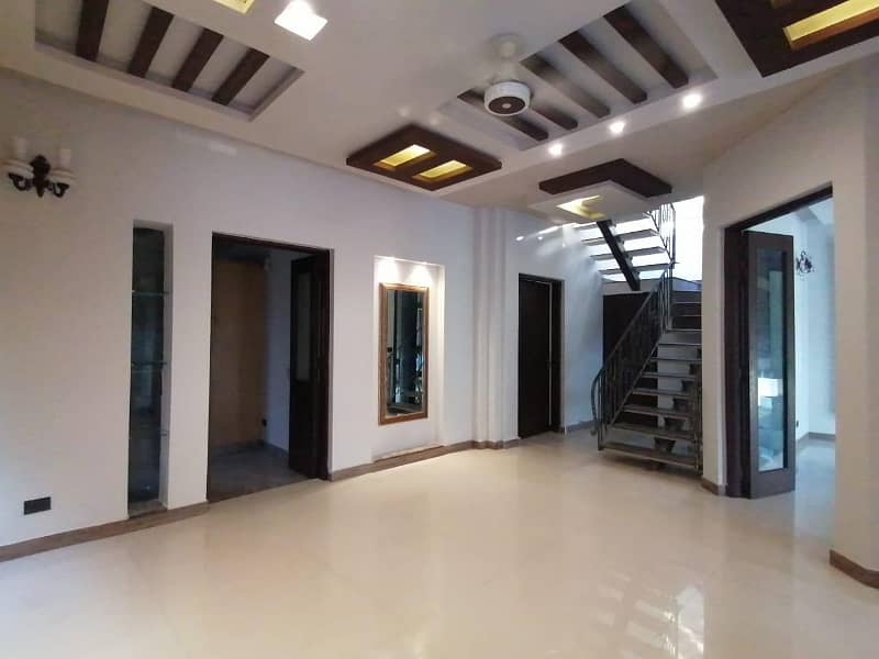 1 Kanal Brand New Upper Portion Available For Rent In DHA Phase 7 19