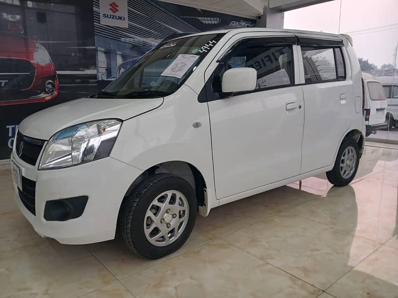 Suzuki Wagon R 2023 1