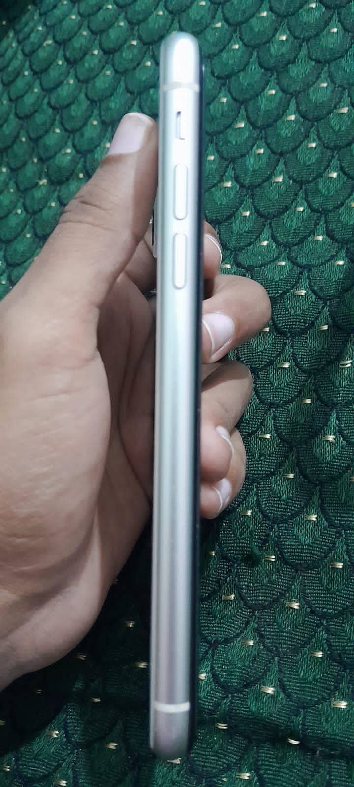 Iphone 11 64GB Non PTA Urgent sale (Whatsapp: 03294067935) 2