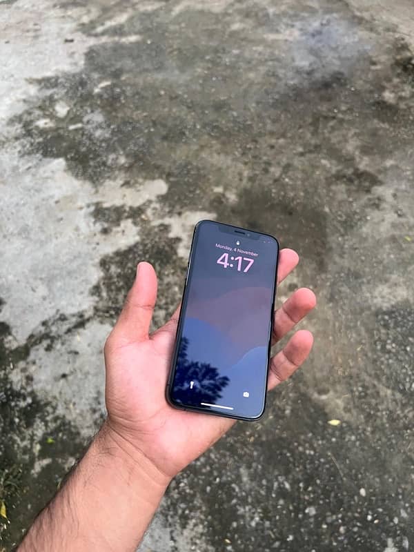 iphone xs 64 gb non pta 10/10 waterpack 1