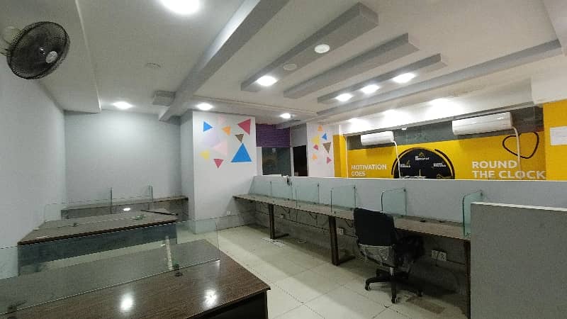 Prime Location Office Sized 1200 Square Feet In Main Boulevard Gulberg 12