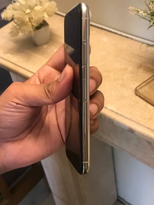 IPhone X 64gb no PTA in mint condition for sale 5