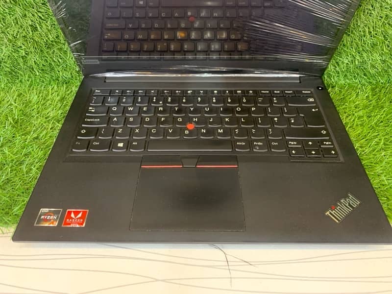 LENOVO E495 RIZEN 5 (2gb amd) 1