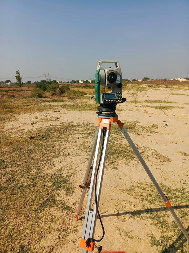 Sokia Total station like new condition 5