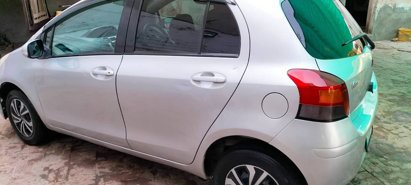 Toyota Vitz 2010 intelligent 1.0 For Sale 8